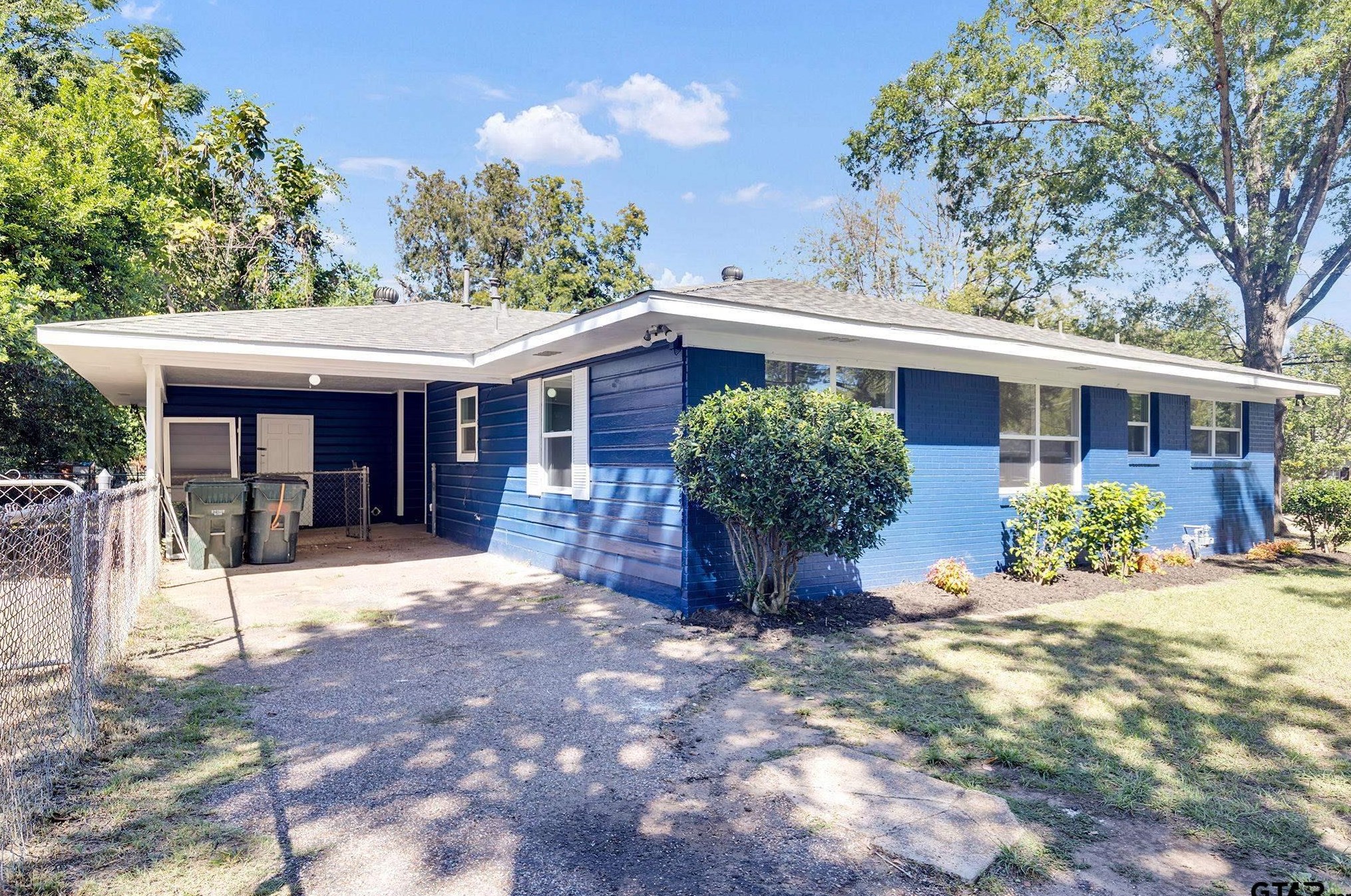 827 Palmer Ave, Tyler TX  75701-2371 exterior