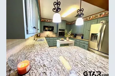 108 Glenhaven, Palestine, TX 75801 - Photo 11