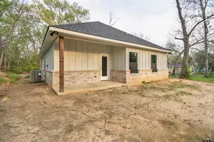 1212 N Albertson, Tyler, TX 75702 - Photo 3