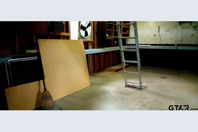 307 Lowry St, Arp, TX 75750 - Photo 37