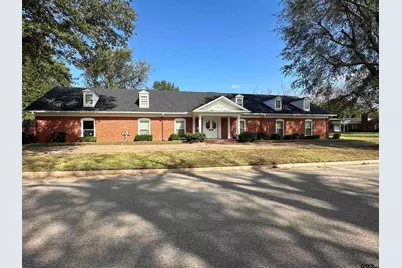 1212 Hillcrest, Jacksonville, TX 75766 - Photo 1