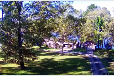 3073 East Lake, Gladewater, TX 75647 - Photo 39