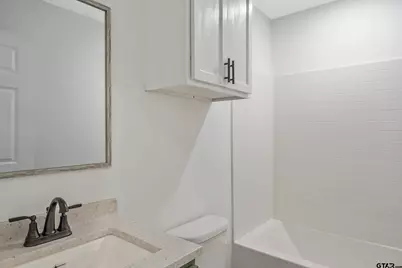 608 Giles St, Troup, TX 75789 - Photo 15