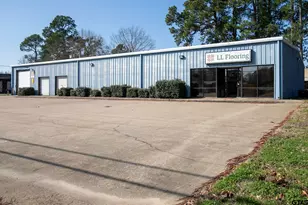 3216 W Gentry Pkwy, Tyler, TX 75702 - Photo 1