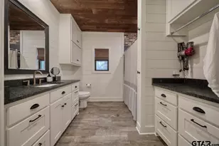 18763 Co Rd 437, Lindale, TX 75771 - Photo 17