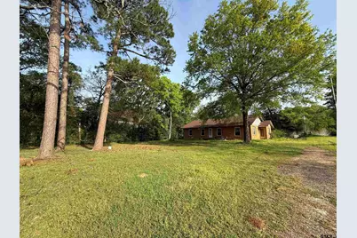 615 Quitman, Pittsburg, TX 75686 - Photo 3