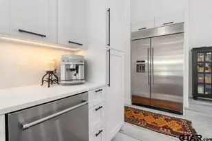 255 Pr 5941, Emory, TX 75440 - Photo 13