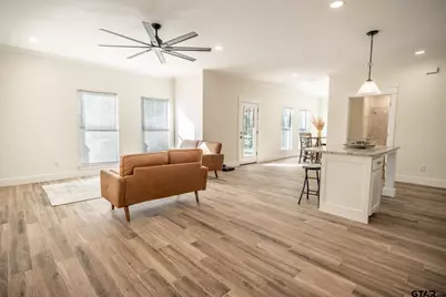 413 Stewart, Lindale, TX 75771 - Photo 9