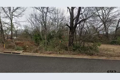 1140 Doctor's Drive, Tyler, TX 75701 - Photo 5