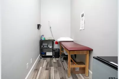 2333 Dueling Oaks Dr, Tyler, TX 75703 - Photo 13