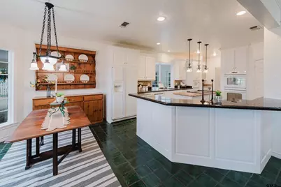 209 Turnberry Cir, Mount Pleasant, TX 75455 - Photo 13