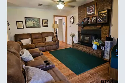 517 An County Rd 147, Palestine, TX 75801 - Photo 19