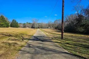 517 An County Rd 147, Palestine, TX 75801 - Photo 33
