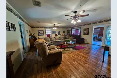 517 An County Rd 147, Palestine, TX 75801 - Photo 7