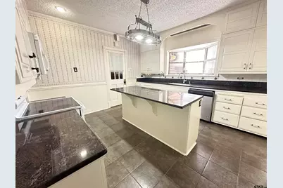 2337 E Rusk, Jacksonville, TX 75766 - Photo 11