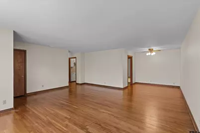 2103 Crestwood Drive, Tyler, TX 75701 - Photo 5