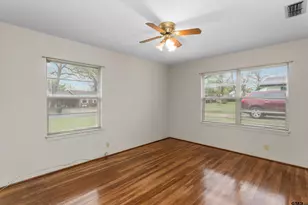 2103 Crestwood Dr, Tyler, TX 75701 - Photo 11