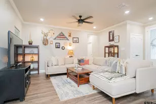 19316 Cedarpark Pl, Lindale, TX 75771 - Photo 9