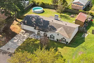 2207 Pinecrest, Gladewater, TX 75647 - Photo 11