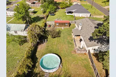 2207 Pinecrest, Gladewater, TX 75647 - Photo 9