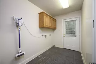 203 Lakewood Cir, Holly Lake Ranch, TX 75765 - Photo 25