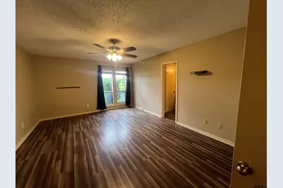 1009 Towne Lake Dr., Longview, TX 75601 - Photo 5