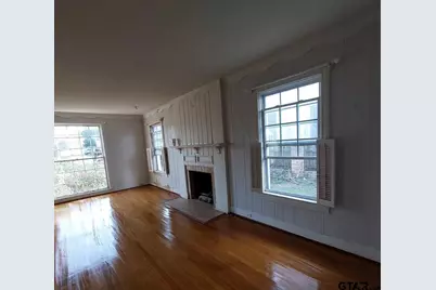 325 W 4th St, Tyler, TX 75701 - Photo 23