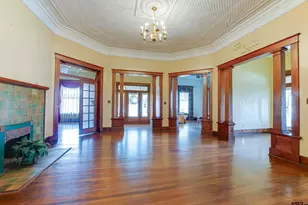 210 W Elm St, Winnsboro, TX 75494 - Photo 7