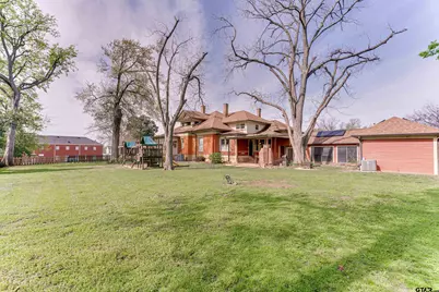 210 W Elm St, Winnsboro, TX 75494 - Photo 41