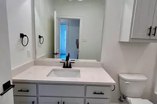 390 Alexander St, Kilgore, TX 75662 - Photo 19