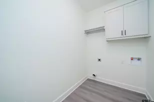 390 Alexander St, Kilgore, TX 75662 - Photo 31