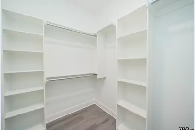 390 Alexander Street, Kilgore, TX 75662 - Photo 17