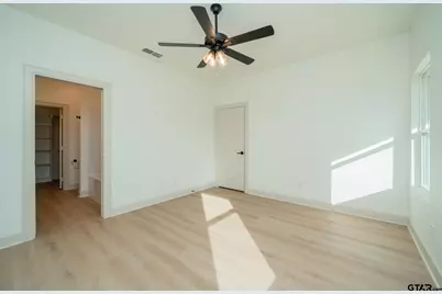 392 Alexander Street, Kilgore, TX 75662 - Photo 17