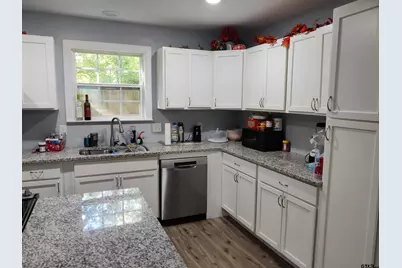 212 Lenox, Pittsburg, TX 75686 - Photo 3