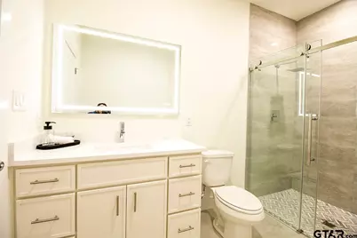 525 N Washington, Grand Saline, TX 75140 - Photo 17