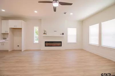 525 N Washington, Grand Saline, TX 75140 - Photo 7