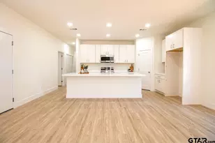 525 N Washington, Grand Saline, TX 75140 - Photo 9