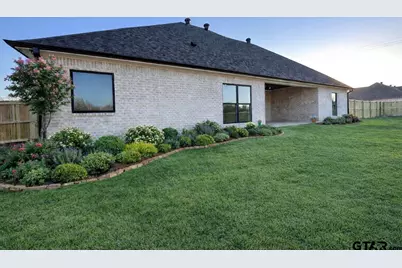 349 Brooks Dr, Gladewater, TX 75647 - Photo 37