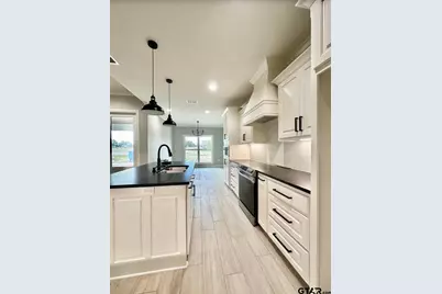 349 Brooks Dr, Gladewater, TX 75647 - Photo 19