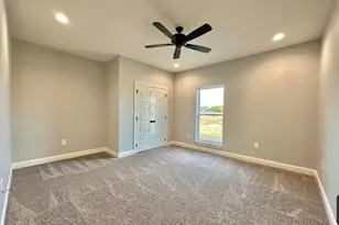 349 Brooks Dr, Gladewater, TX 75647 - Photo 35