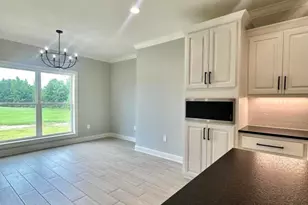 349 Brooks Dr, Gladewater, TX 75647 - Photo 13