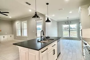 349 Brooks Dr, Gladewater, TX 75647 - Photo 17