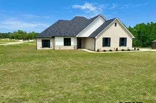 349 Brooks Dr, Gladewater, TX 75647 - Photo 3