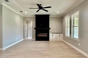 349 Brooks Dr, Gladewater, TX 75647 - Photo 7