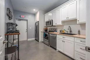 19025 Valley Dr - Salon Suite 6, Flint, TX 75762 - Photo 7