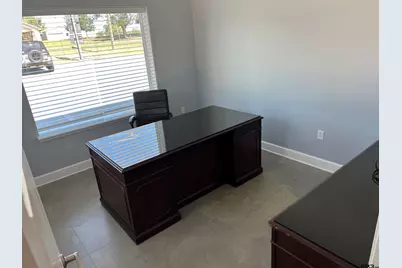 19025 Valley Drive - Salon Suite 6, Flint, TX 75762 - Photo 1