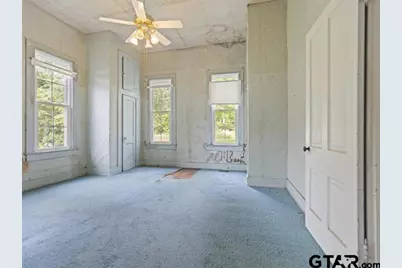 529 E Fm 323, Palestine, TX 75801 - Photo 25