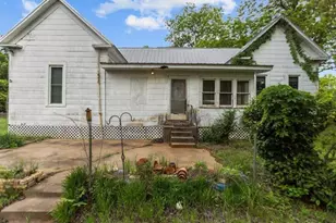 529 E Fm 323, Palestine, TX 75801 - Photo 5