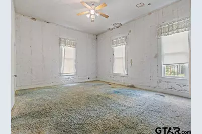 529 E Fm 323, Palestine, TX 75801 - Photo 23