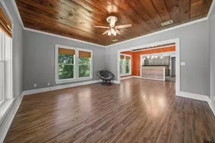 230 N Henderson, Rusk, TX 75785 - Photo 17
